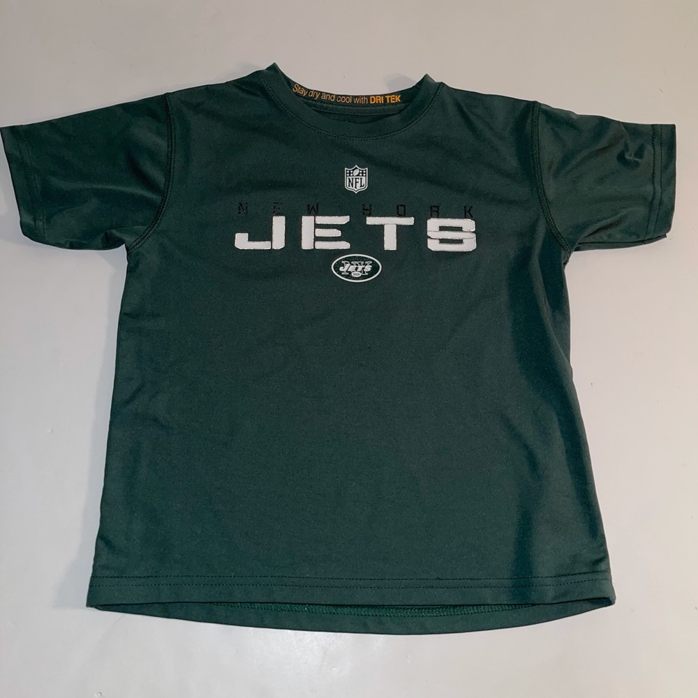 NFL JETS Dri-Tek Short Sleeve Tee
Size: M - 5/6